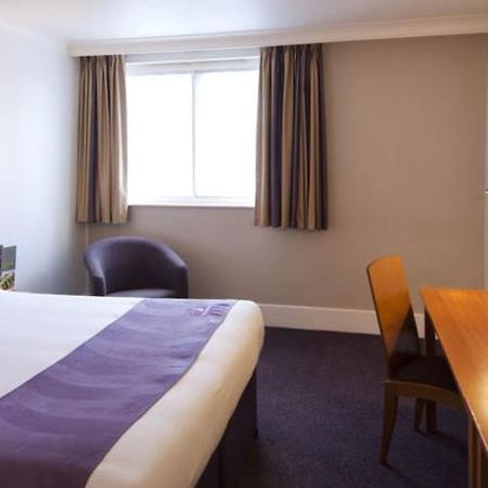 Premier Inn Glasgow East Kilbride - Peel Park Dış mekan fotoğraf