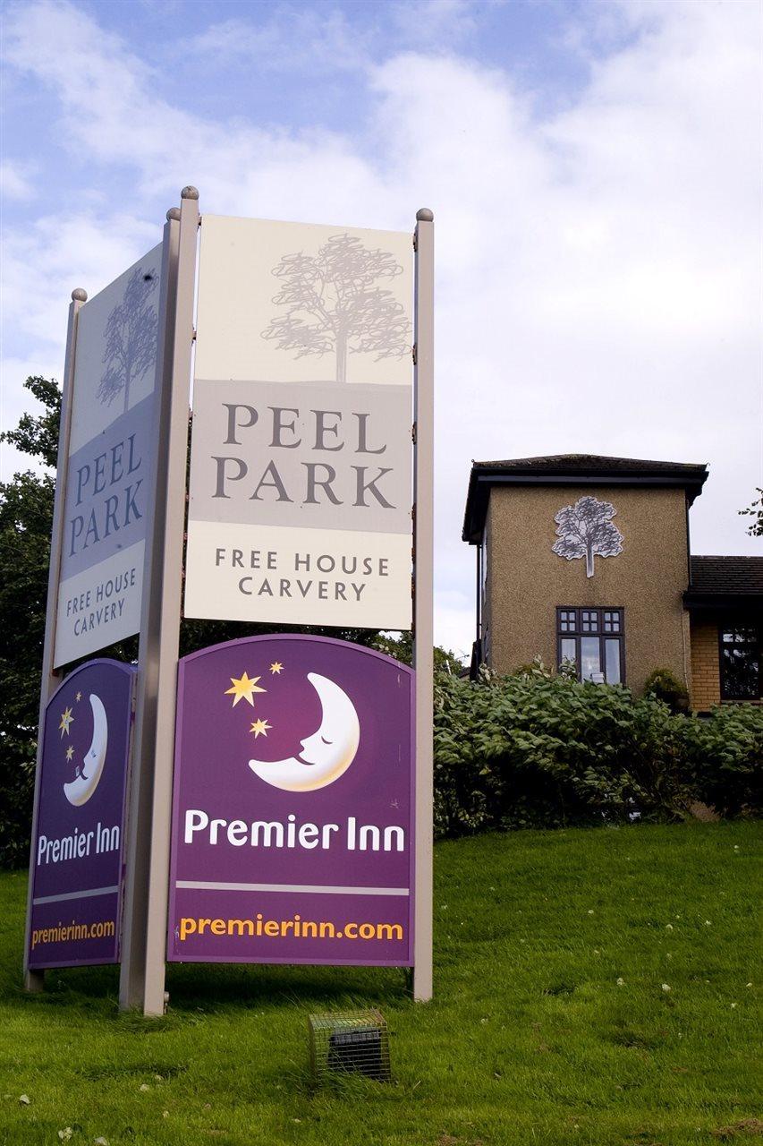 Premier Inn Glasgow East Kilbride - Peel Park Dış mekan fotoğraf