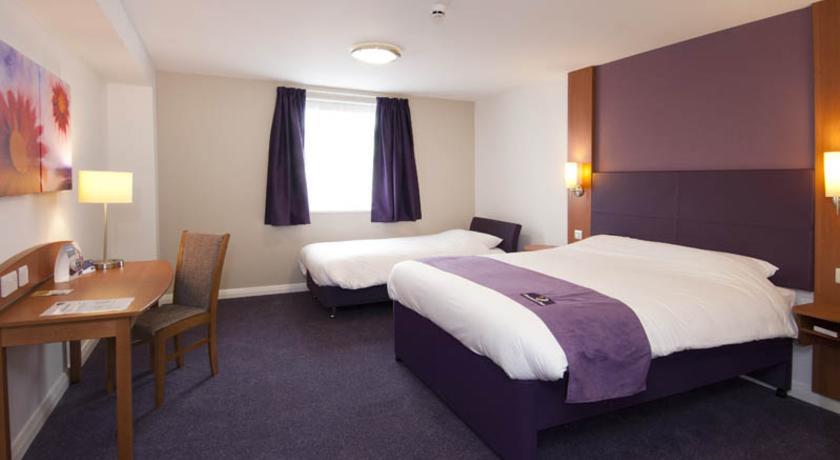 Premier Inn Glasgow East Kilbride - Peel Park Oda fotoğraf