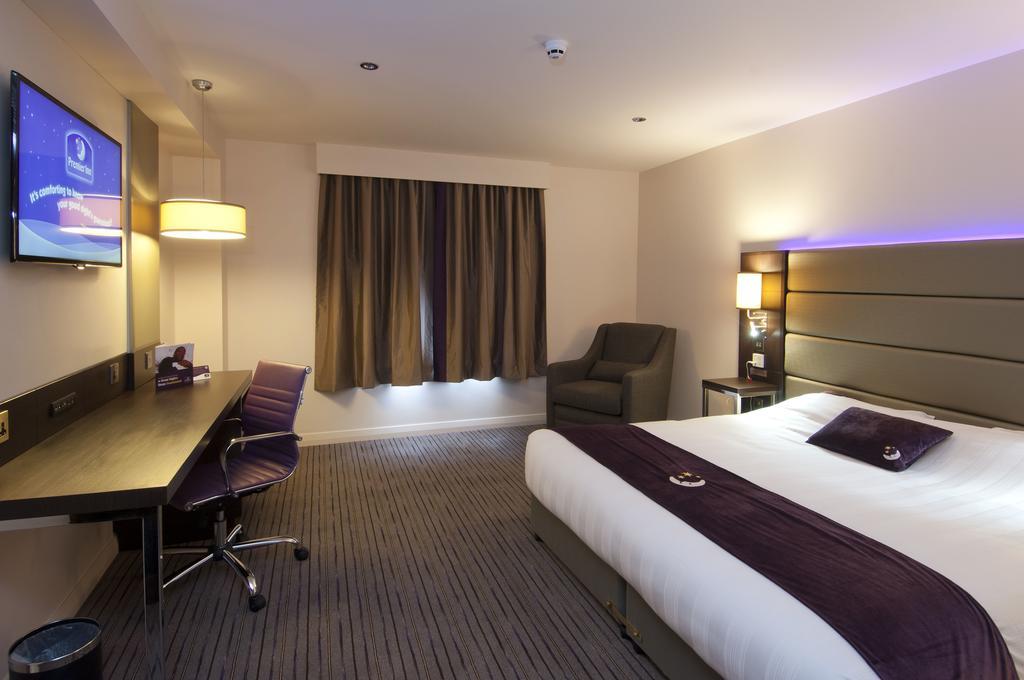 Premier Inn Glasgow East Kilbride - Peel Park Dış mekan fotoğraf