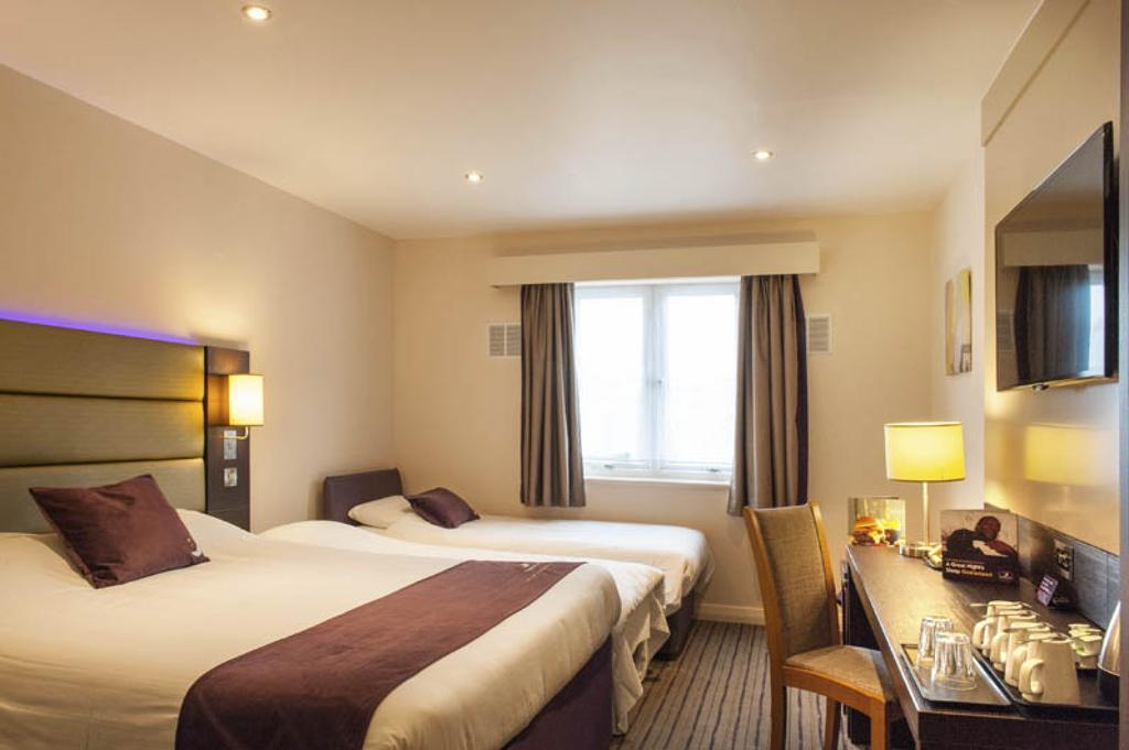 Premier Inn Glasgow East Kilbride - Peel Park Oda fotoğraf